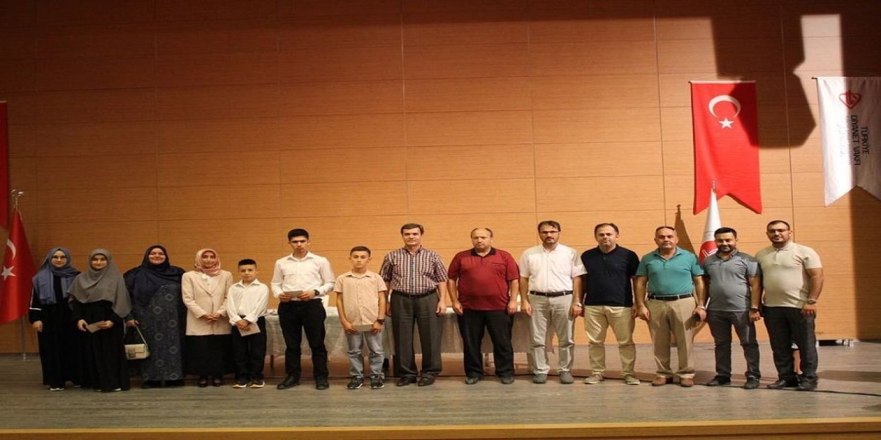 Kur’an-ı Kerim’i en güzel okumak için yarıştlar