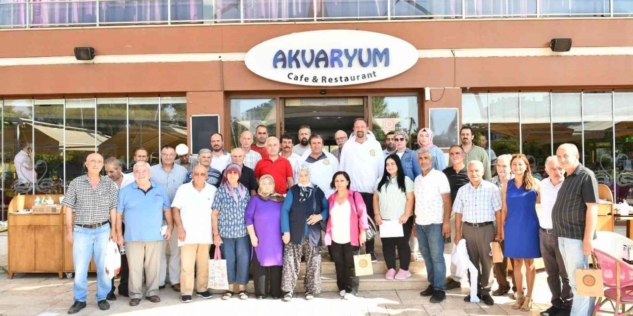 Başkan Gümrükçü, arıcılarla bir araya geldi