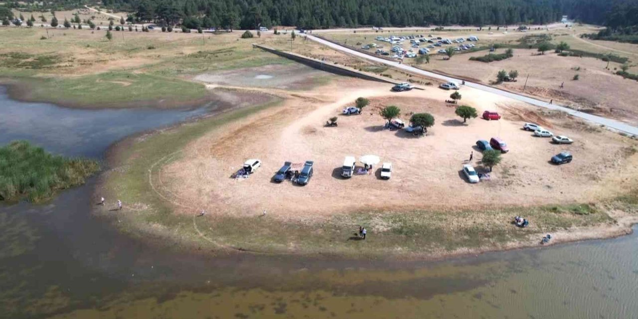 Süleymanlı Yayla Gölü kuruyor
