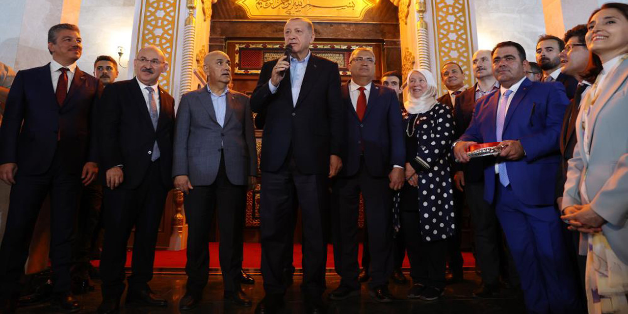 Cumhurbaşkanı Erdoğan, açtığı camiye isim verdi