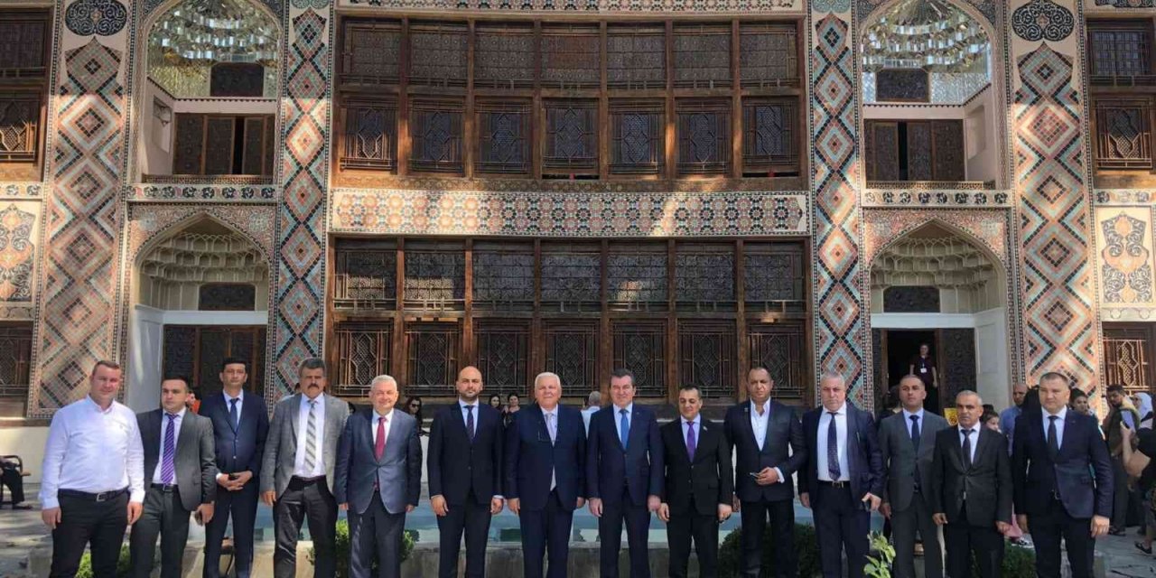 UNESCO listesindeki iki şehir Bergama-Şeki kardeş oldu