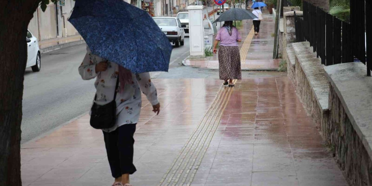 Aydın’da beklenen yağış başladı