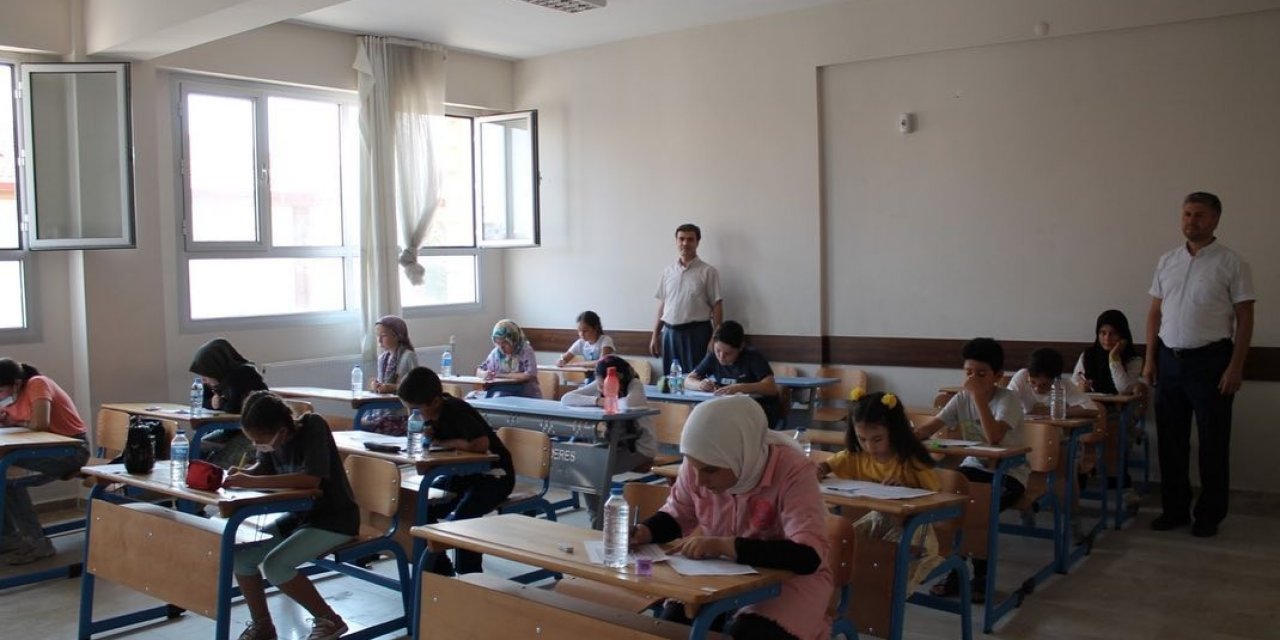 Aydın’da Yaz Kur’an Kursu öğrencileri bilgide yarıştı