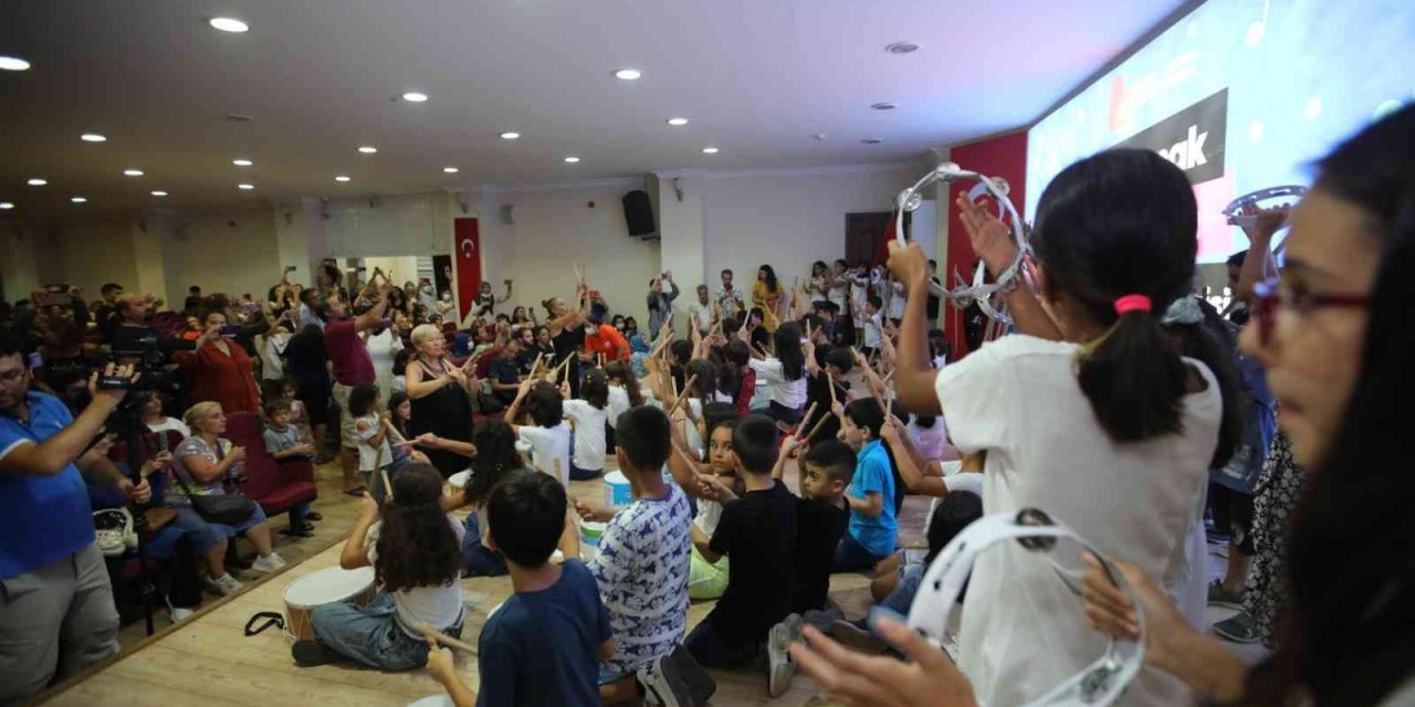 Basamak yaz okullarına renkli kapanış