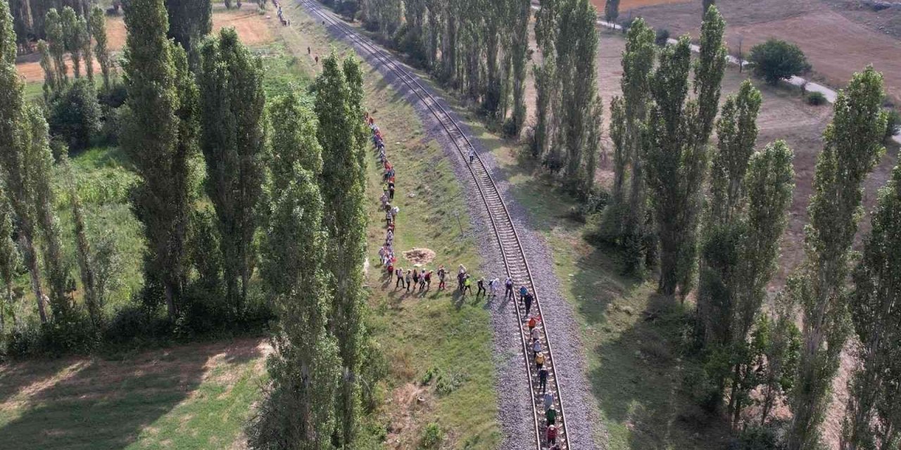 Afyon’dan İzmir’e Zafer Yürüyüşü devam ediyor