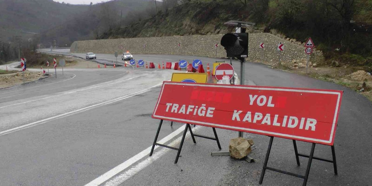 Denizli - Çardak karayolunda çalışmalar devam ediyor