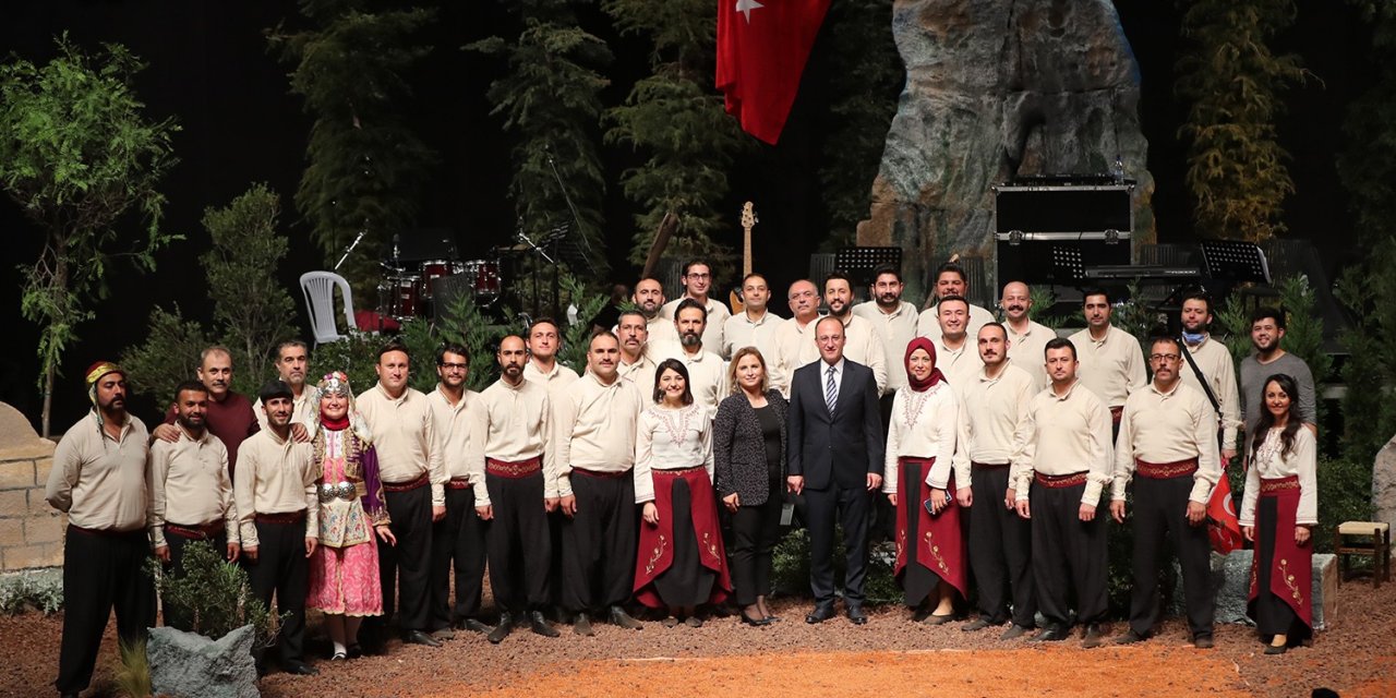 Pamukkale Belediyesi’nden Zafer Bayramı’na özel tiyatro gösterisi