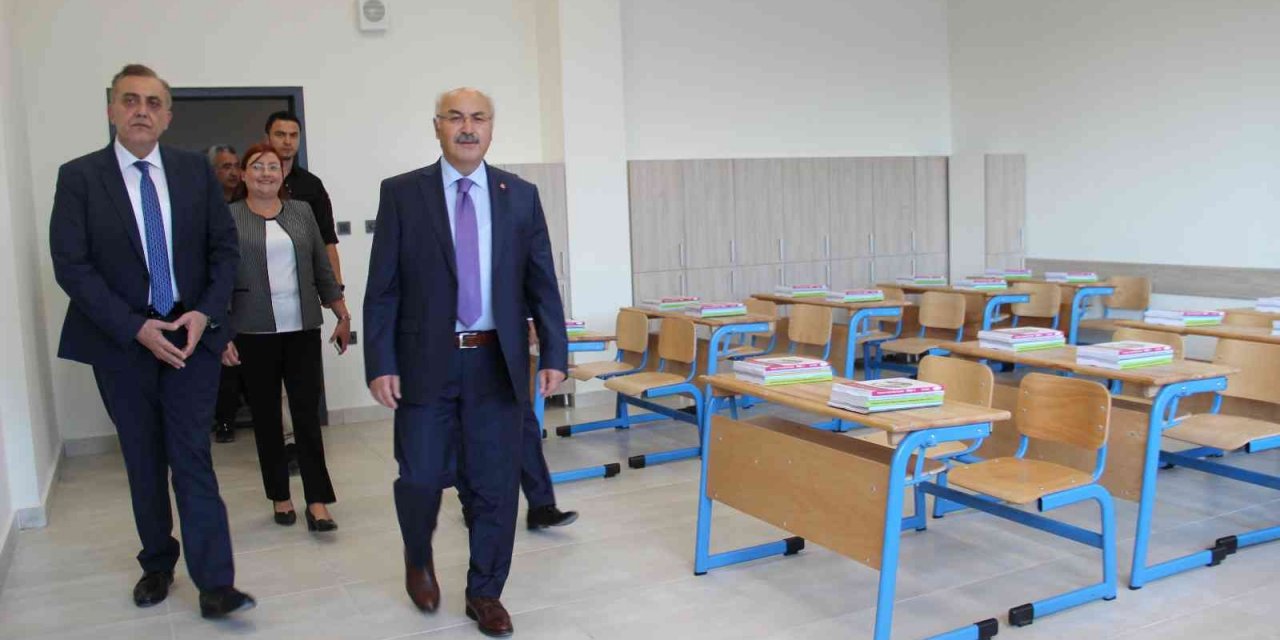 İzmir’de okul binalarının deprem güvenliği için ciddi süreç yönetiliyor