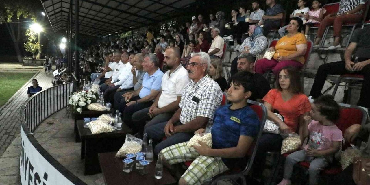 Açık havada sinema keyfi