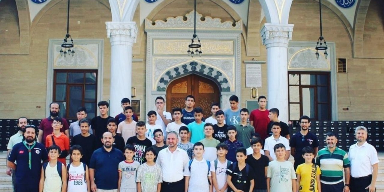 Aydınlı gençler ’Yazımda Kardeşlik Var’ kampına uğurlandı