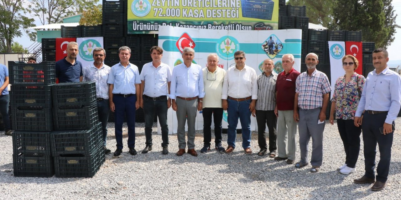 Kırkağaçlı üreticilere zeytin kasası desteği