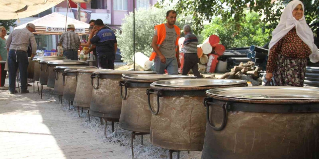 Horsunlu’da keşkek hayrı yapıldı