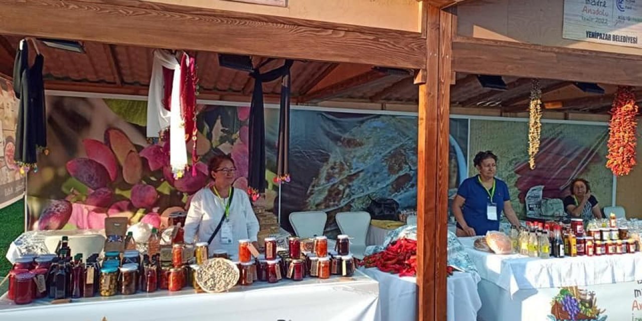 Yenipazar’ın yöresel ürünleri İzmirliler ile buluştu