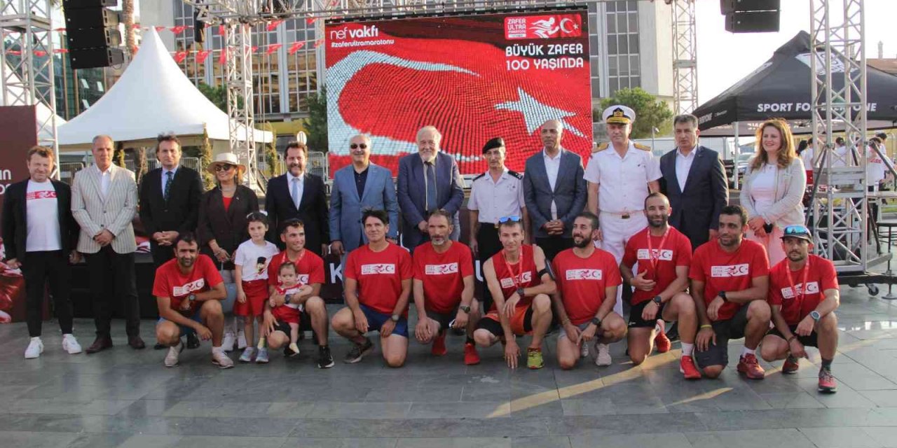 Zafer rotasında düzenlenen ilk ultra maraton İzmir’de noktalandı