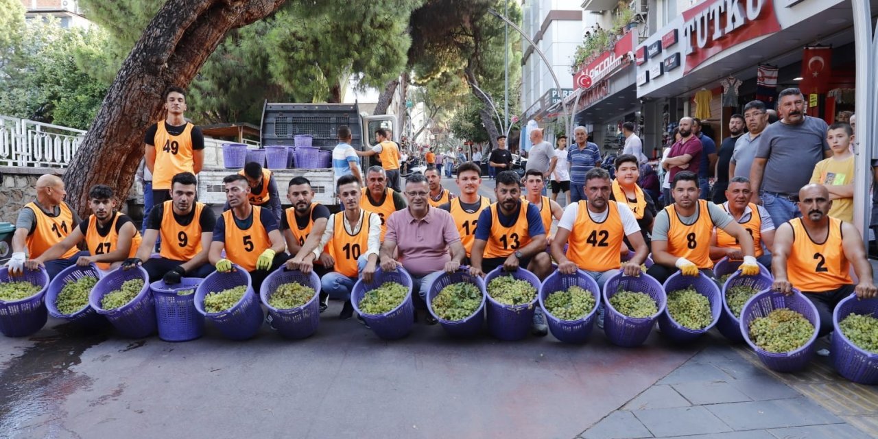 Manisa üzümünü tanıtmak için koştular