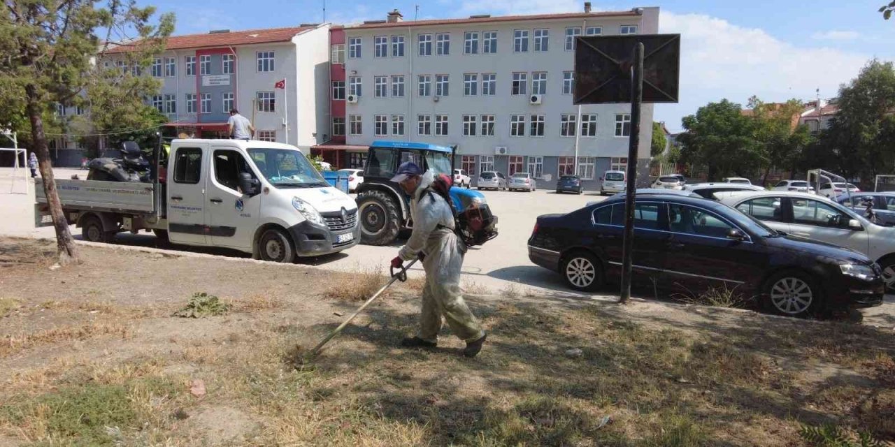 Yunusemre’de okullar eğitime hazırlanıyor