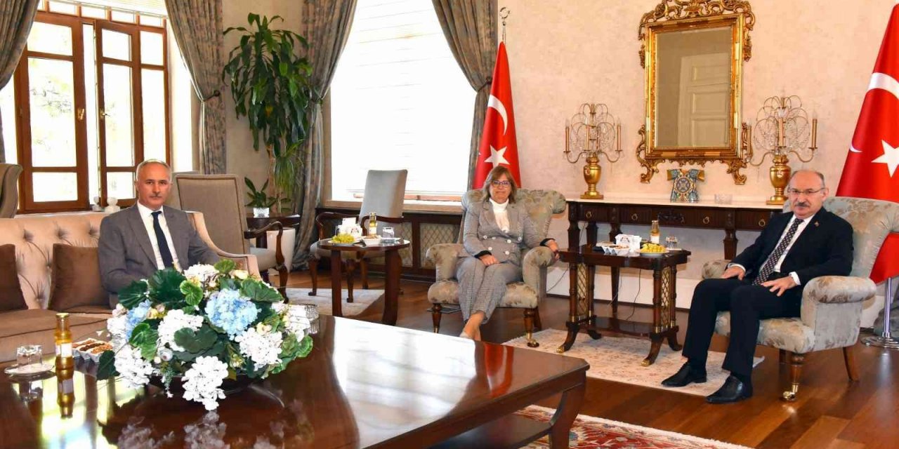 Bakan Yardımcısı Prof. Dr. Petek Aşkar, Vali Karadeniz’i ziyaret etti