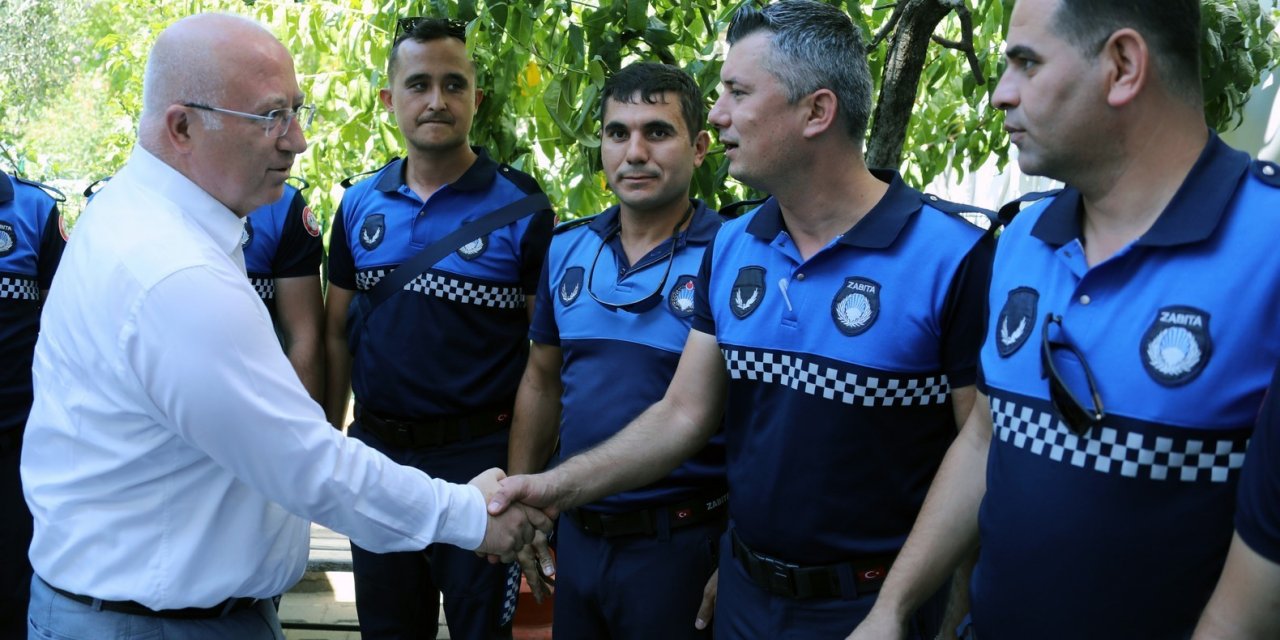 Başkan Gümüş, “Zabıtalarımız çözüm odaklı çalışıyor”