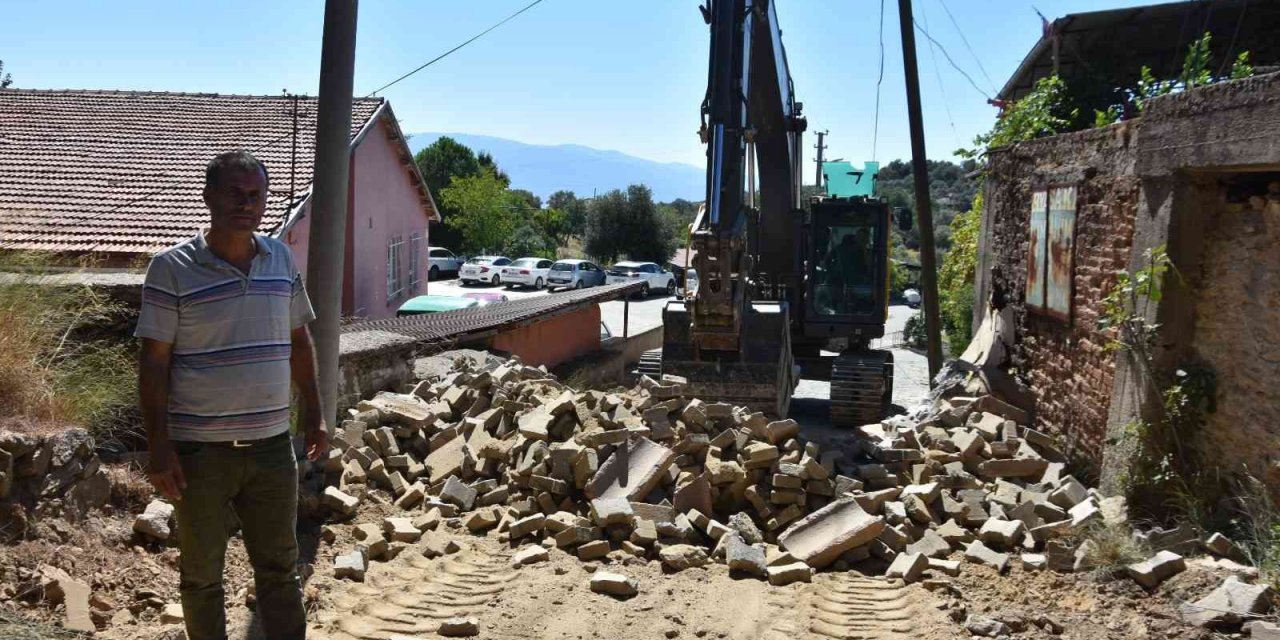 Hasköy’de okul yolu yenileniyor