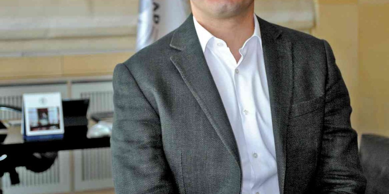 Yelkenbiçer: "9 Eylül, Türk milleti ve bilhassa İzmirli’ler için büyük dönüm noktası"