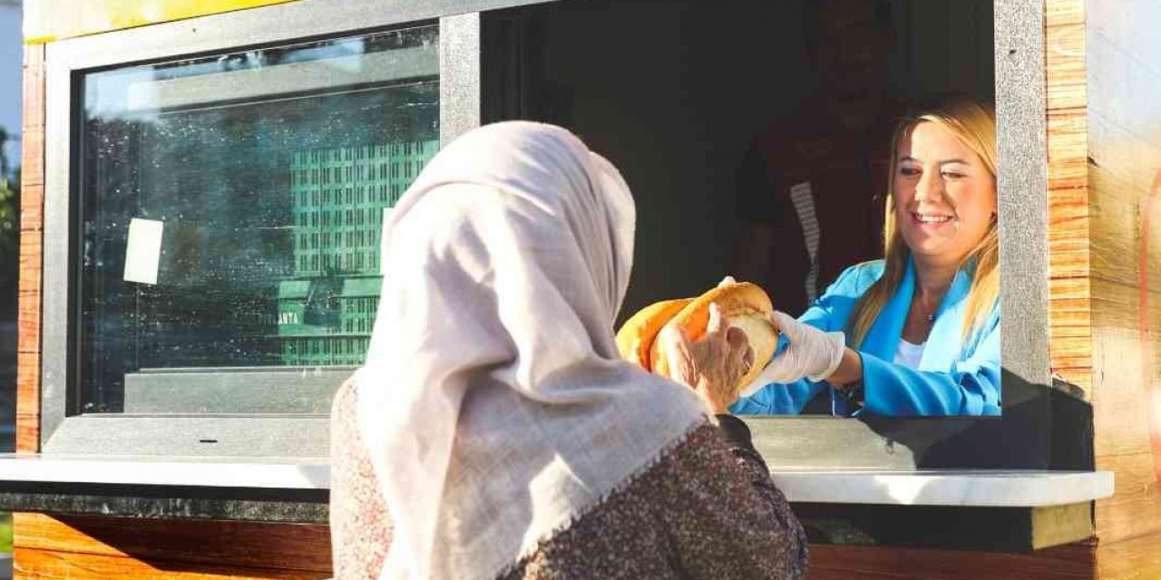 Merkezefendi’de ilk halk ekmek büfeleri açıldı