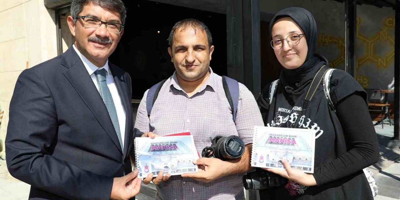 Başkan Çelik’ten Manisalılara 8 Eylül’e özel albüm