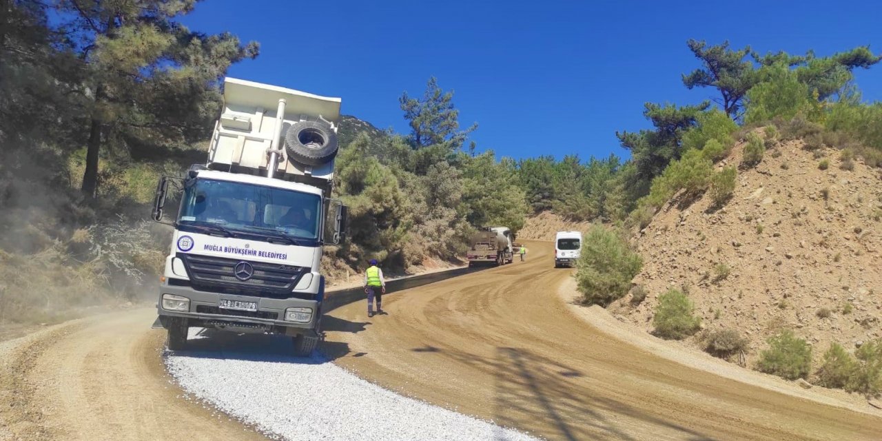 Büyükşehir Datça- Yaka’da asfalt çalışmasını tamamladı