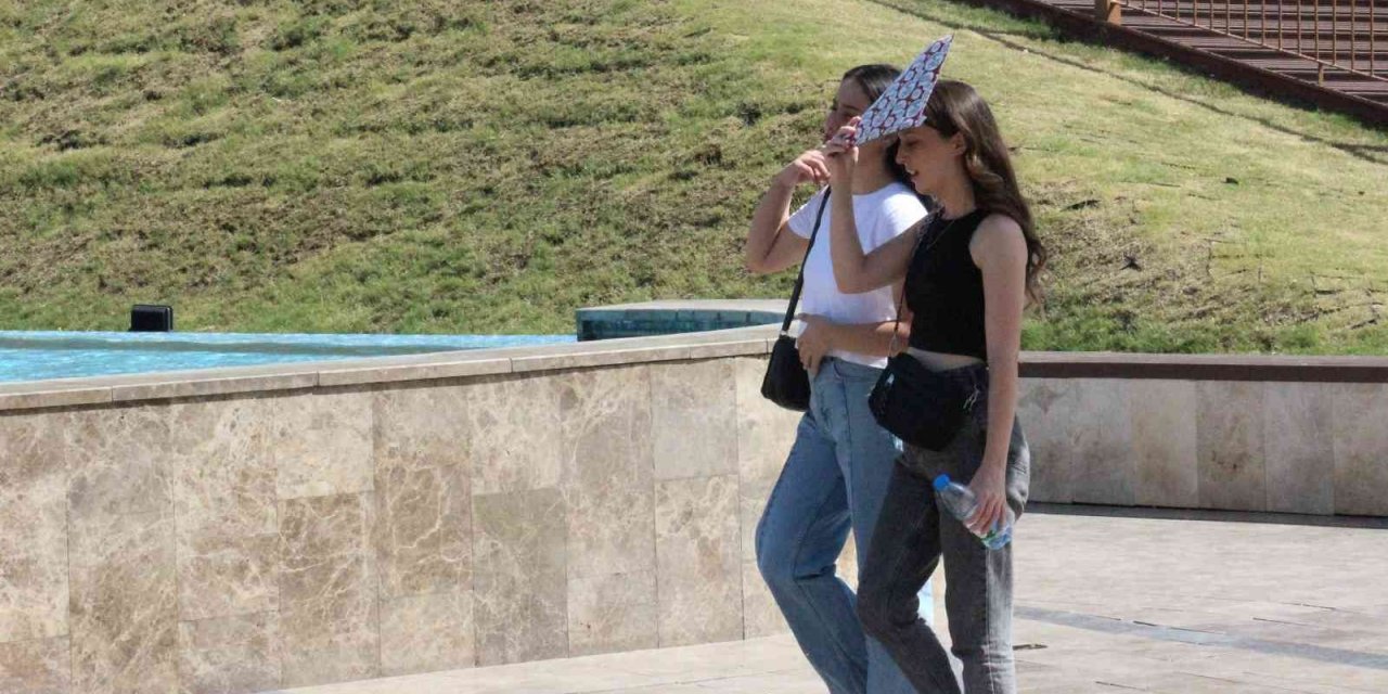 Aydın’da Eylül sıcakları vatandaşları bunaltıyor