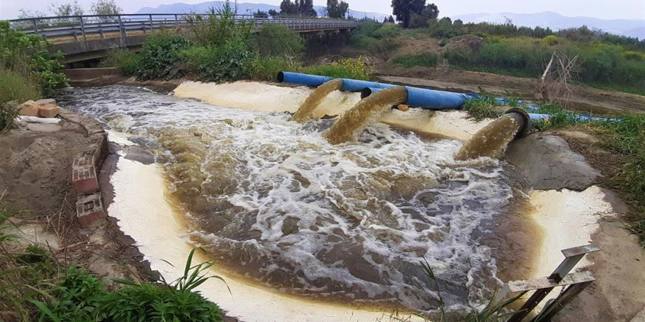 Çöplük değil Büyük Menderes Nehri