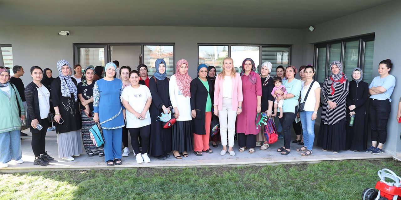 Gündüz bakımevinde ilk ders zili çaldı