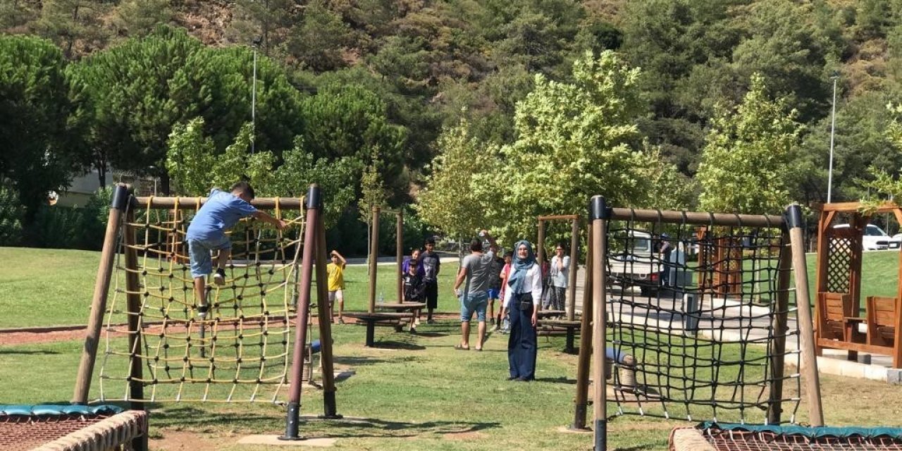 Büyükşehir, çocukları yaz kampında bir araya getirdi