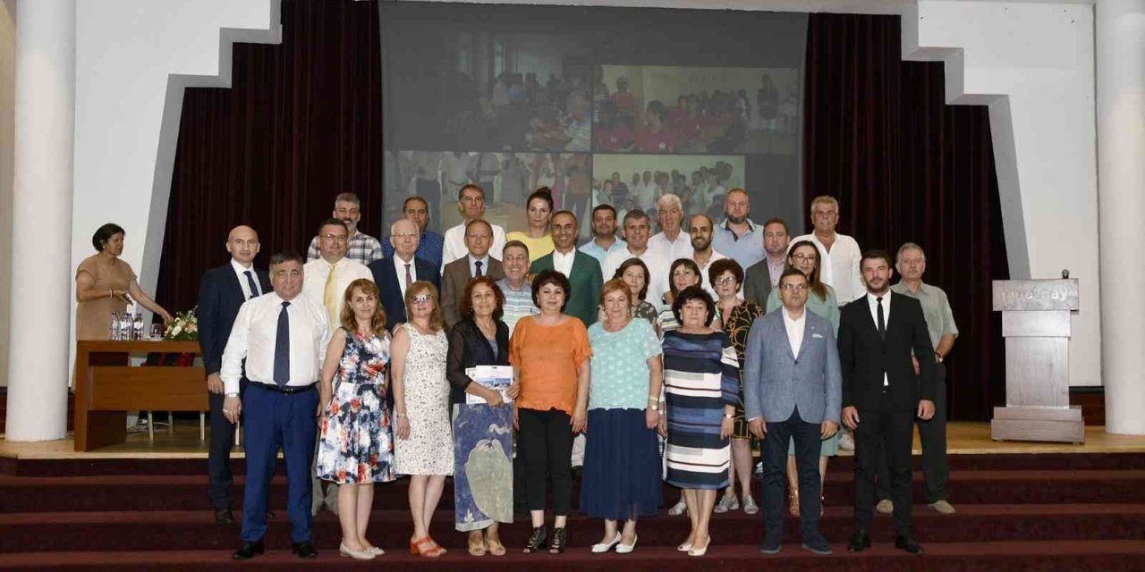 Romanya-Türki̇ye konferansı 17 yıl sonra tekrar Kuşadası’nda gerçekleşti