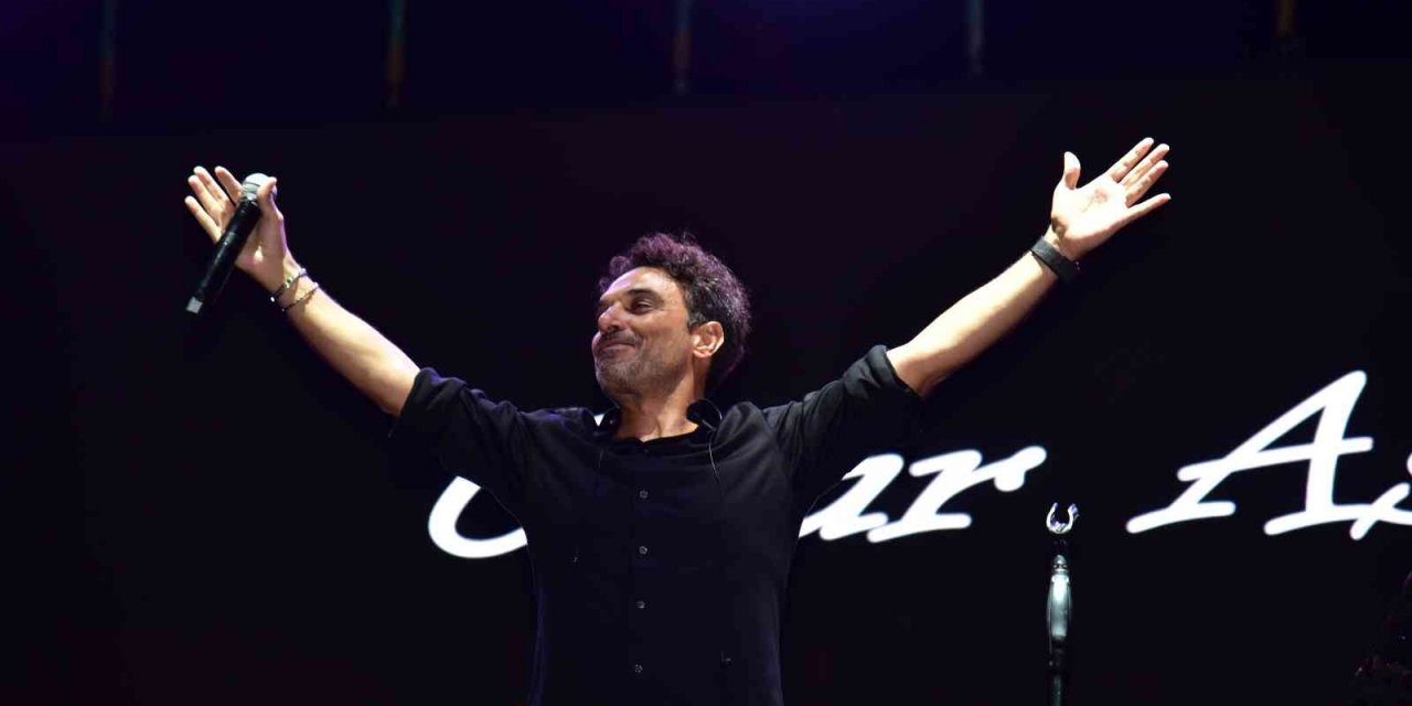 Kırkağaç kurtuluşunu Uğur Aslan ile kutladı