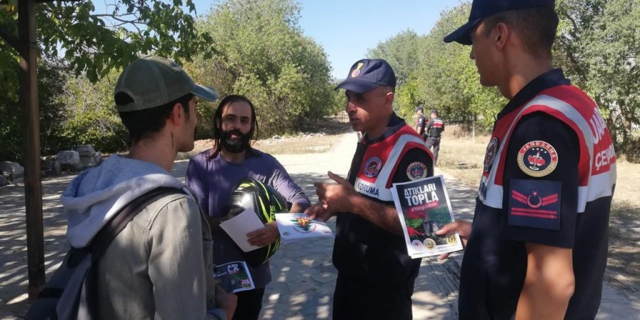 Aydın’da jandarma ekipleri aile içi şiddet ve orman yangınlarına dikkat çekti