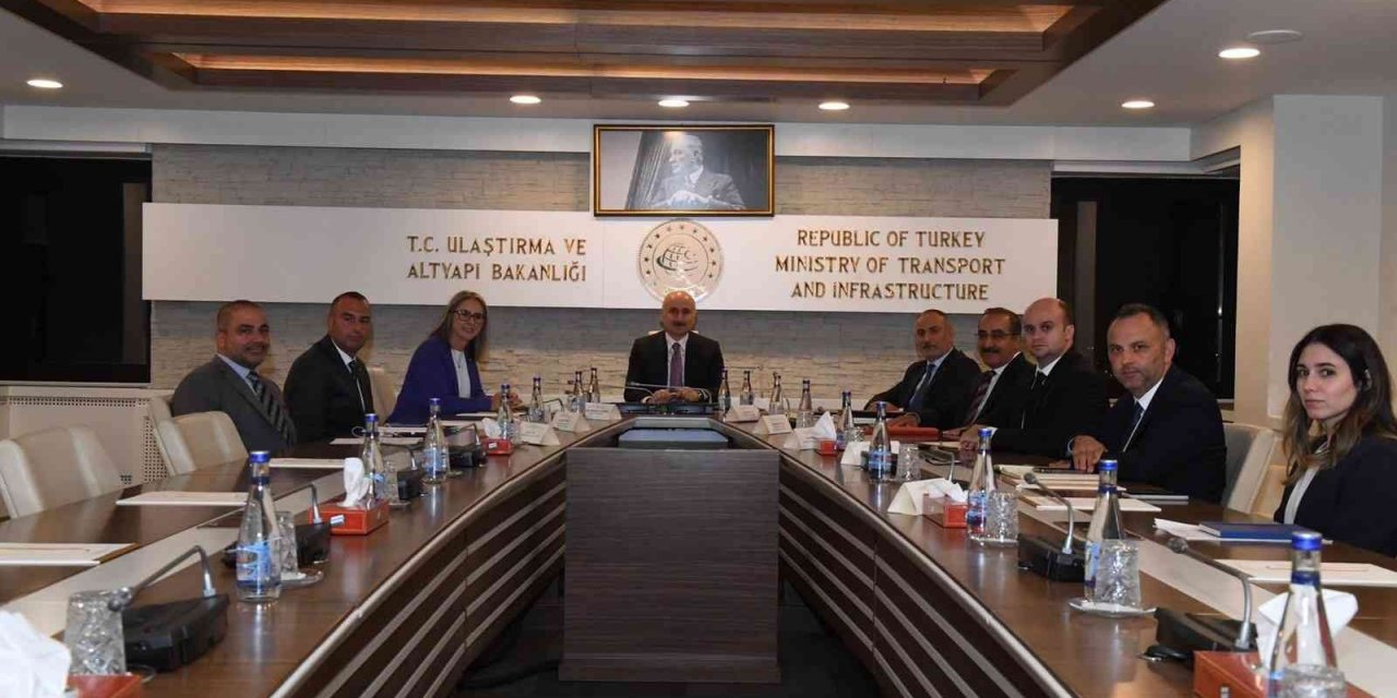 Ulaştırma ve Altyapı Bakanlığından İzmir’e iki müjde