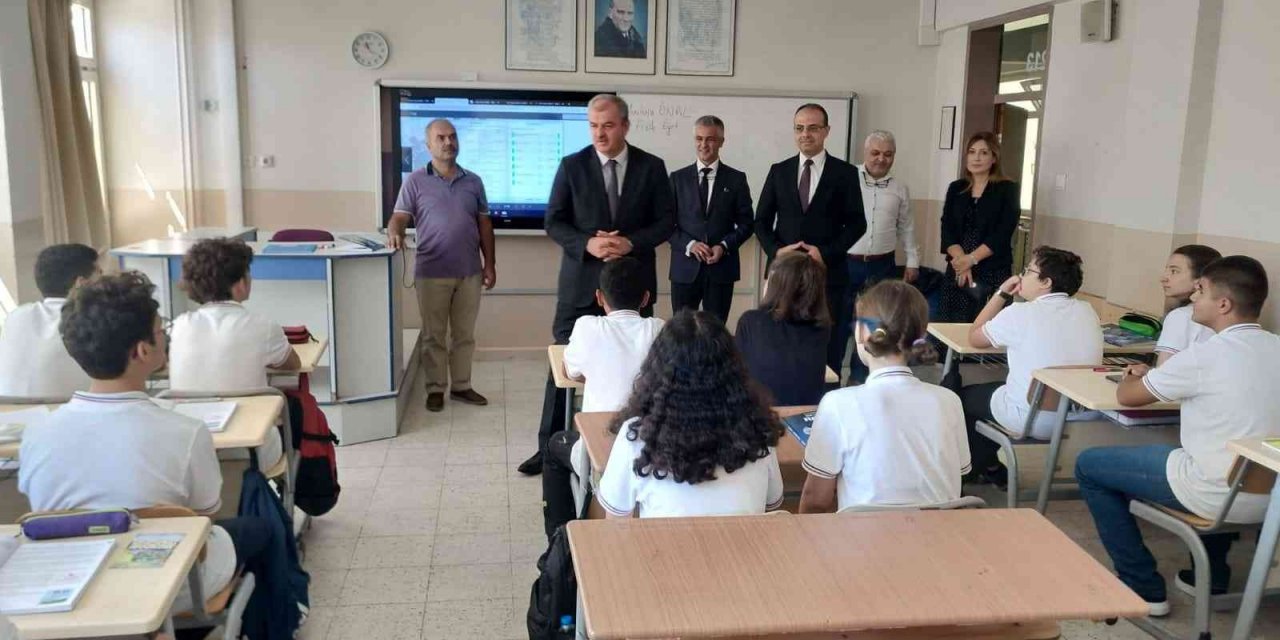 Aydın İl Milli Eğitim Müdürü Okumuş, okullarda öğretmen ve öğrencilerle buluşuyor