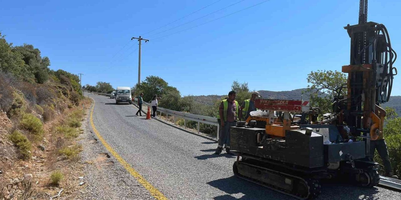 Datça Yazı-Knidos yoluna çelik oto korkuluk