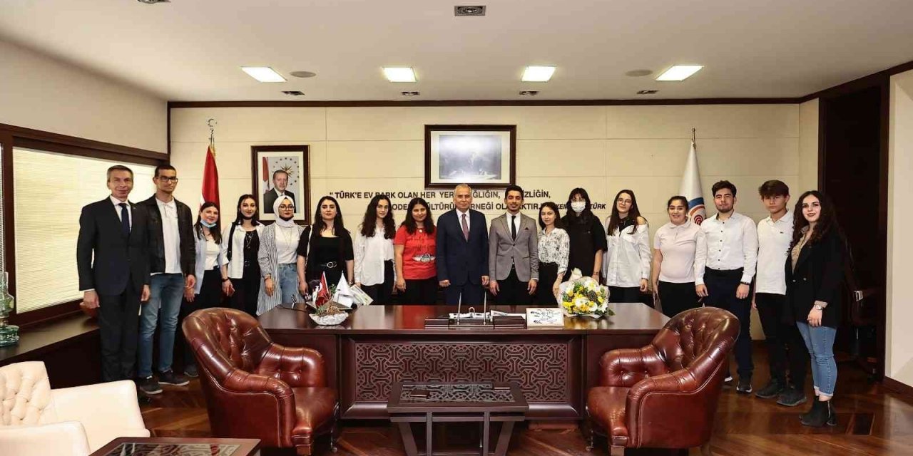 Lise mezunu öğrencilere ulaşım desteği bu yılda devam edecek