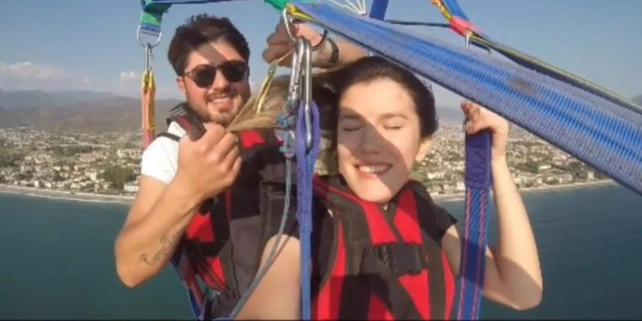 Gökyüzünde saç kesti