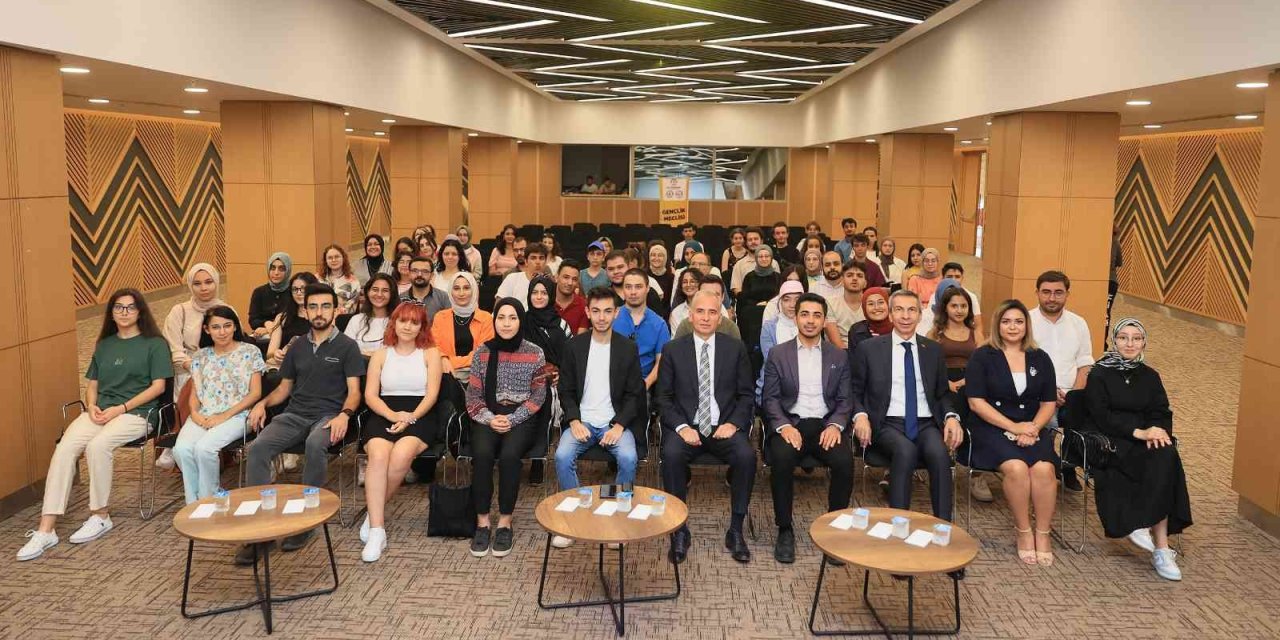 Gençlerin sertifikaları Başkan Zolan’dan