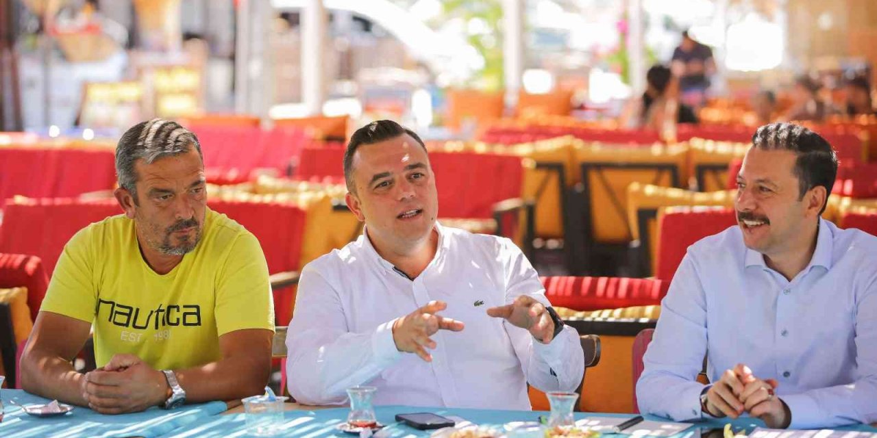 AK Parti Seferihisar, marinanın genişleme projesine karşı çıktı