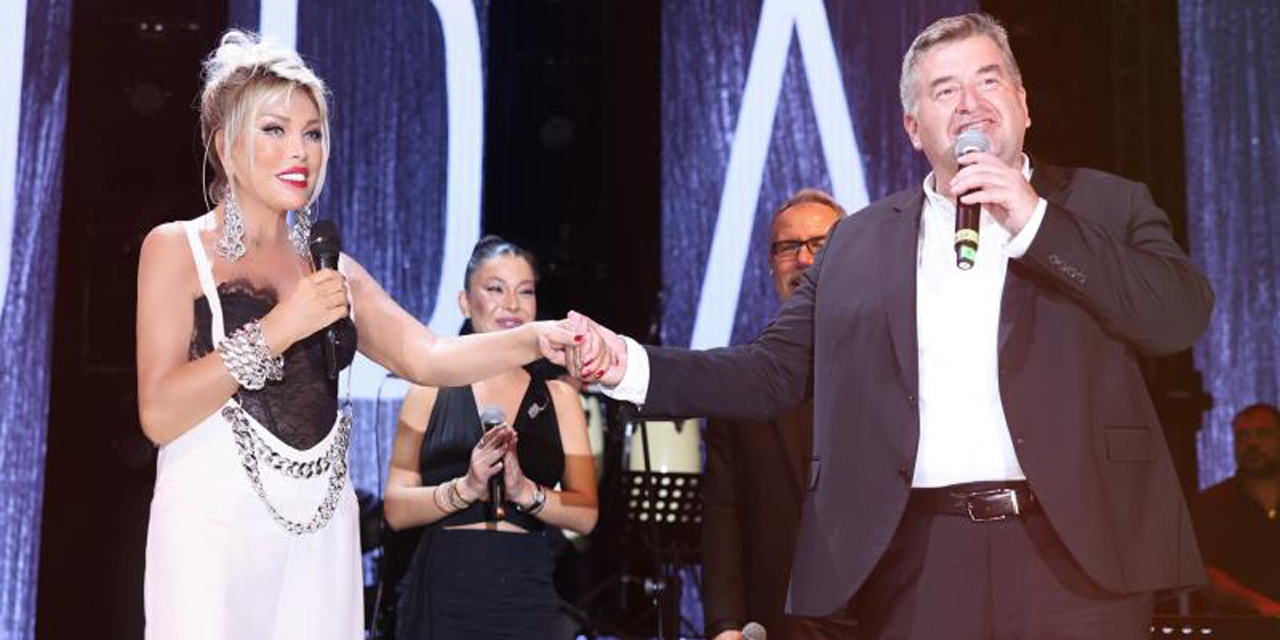 Çeşme’de görkemli 100. yıl kutlaması