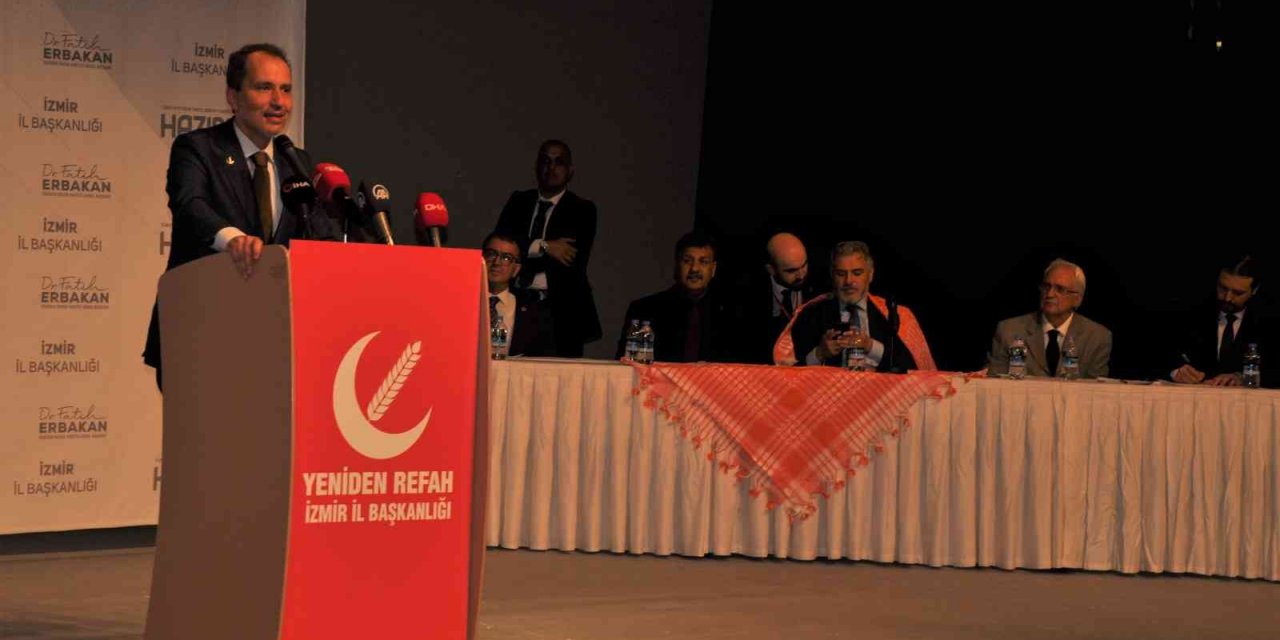Yeniden Refah Partisinin 2. olağan kongresi İzmir’de gerçekleştirildi