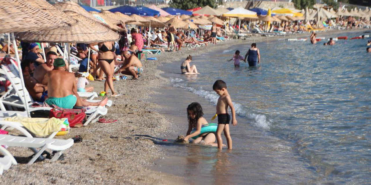 Bodrum sahillerinde yoğunluk sürüyor