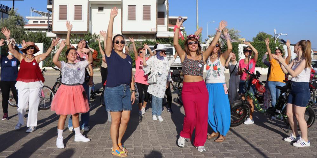 Nazilli’de ’Süslü Kadınlar’ bisiklet turu gerçekleştirildi