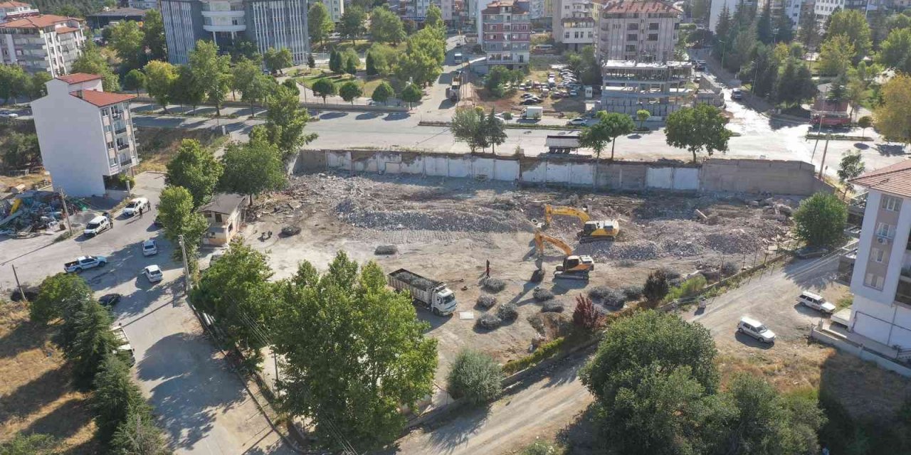 Acıpayam Gençlik ve Kültür Merkezi inşaatı başladı