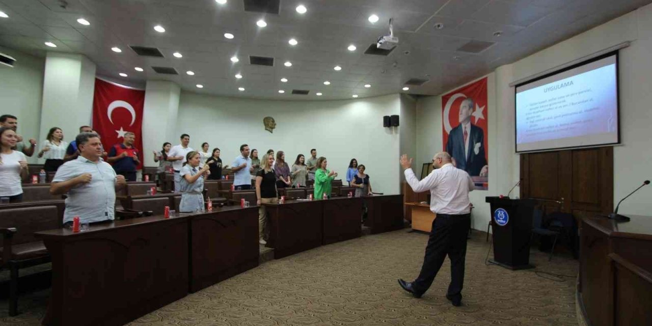 Nazilli Belediyesi personeline ‘kurum içi iletişim’ semineri verildi