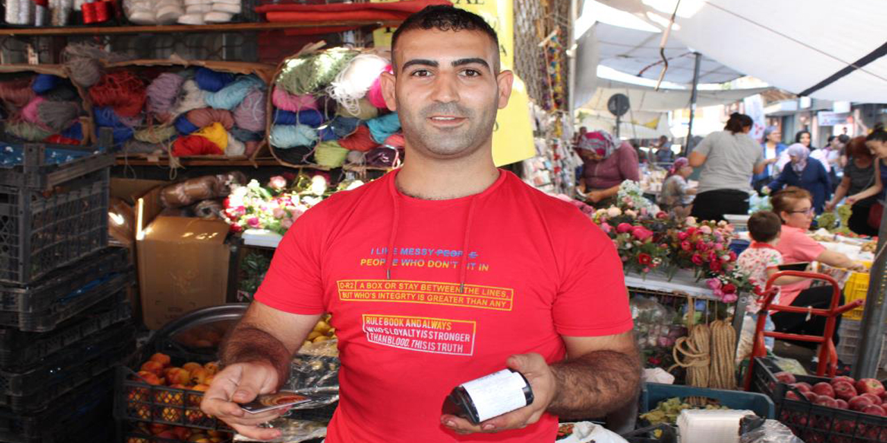 Semt pazarında ’kredi kartı’ dönemi