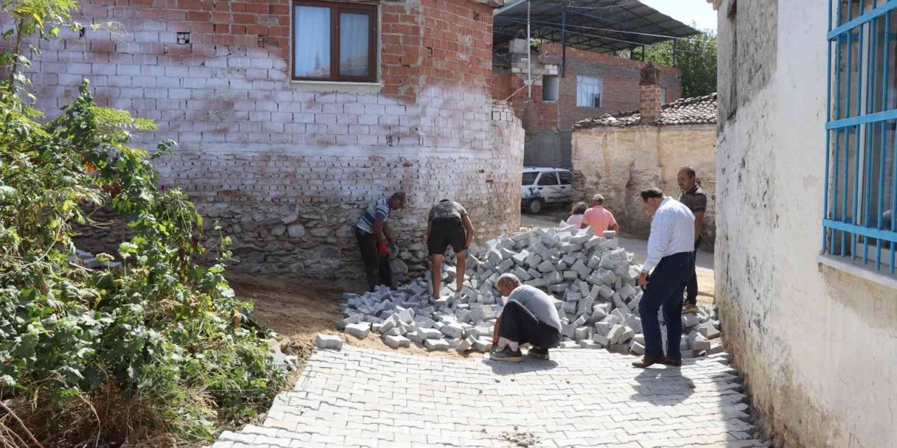Nazilli Uzunçam’da yol çalışmaları sürüyor