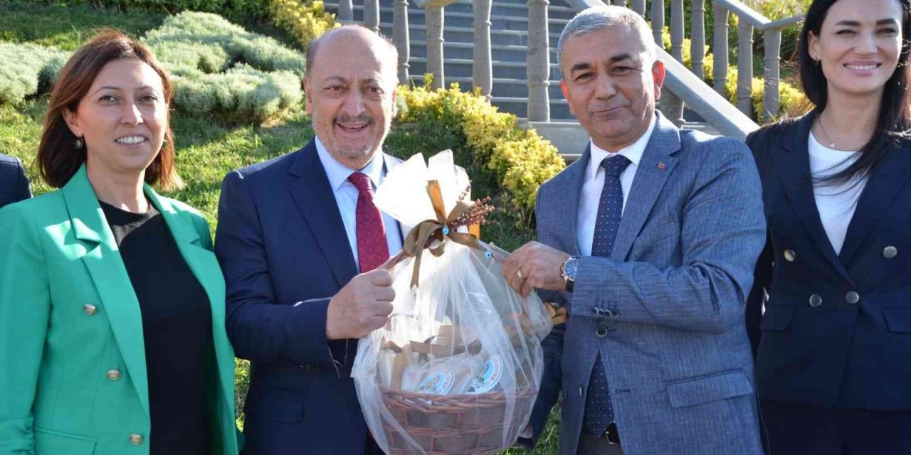 Bakan Bilgin ve Genel Başkan Yardımcısı Dağ’a Koçarlı dopingi